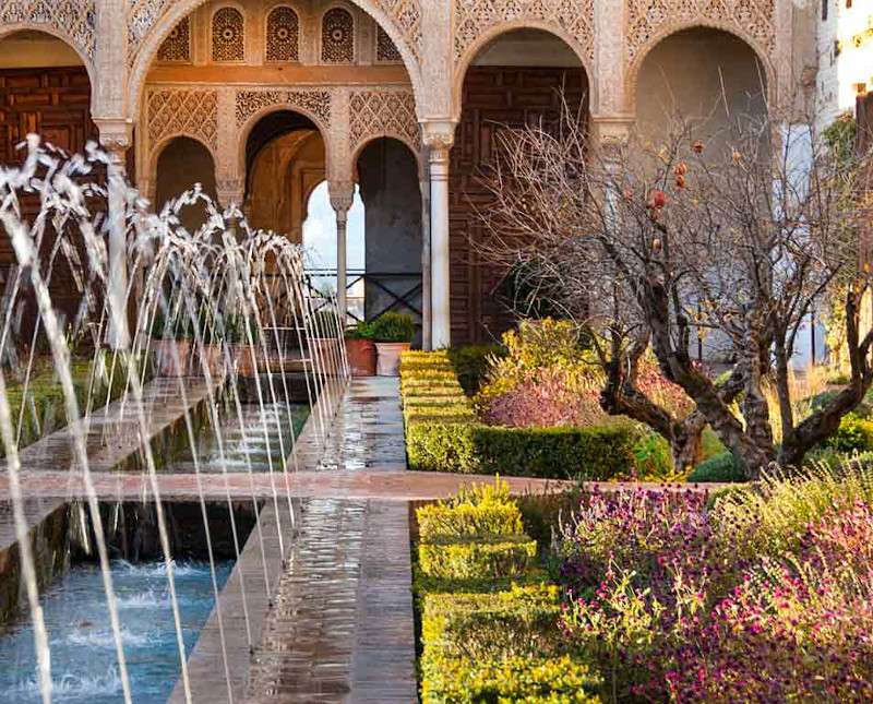 Alhambra Generalife - Fountains Walk