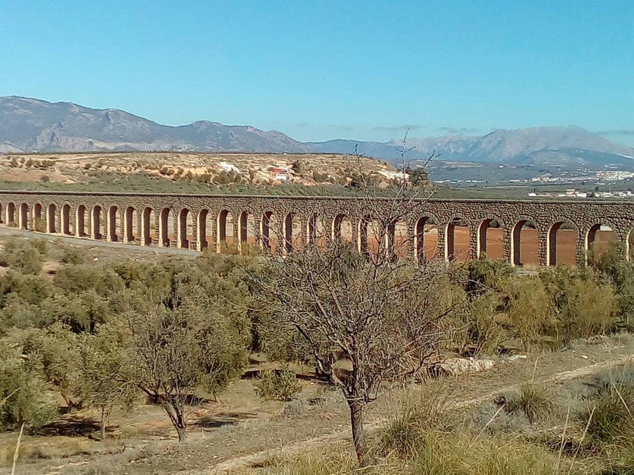 Fontanar Aqueduct